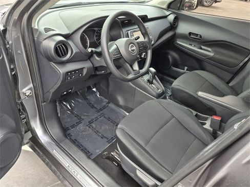 Used 2024 Nissan Kicks S image 17