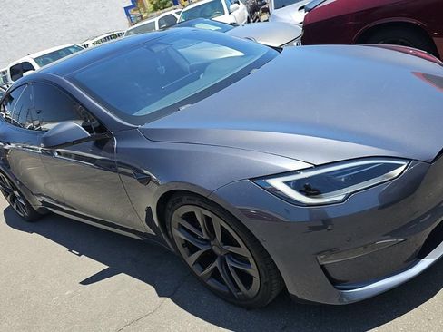 Used 2022 Tesla Model S Plaid AWD/4WD image 2