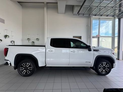 Used 2020 GMC Sierra 1500 AT4 w/ AT4 Premium Package AWD/4WD image 32