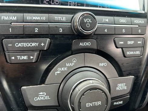 Used 2013 Acura ILX w/ Technology Package FWD image 24