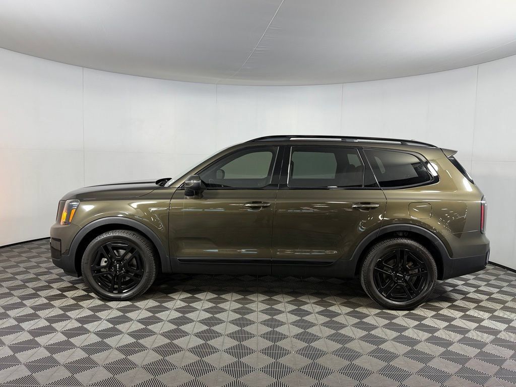Used 2024 Kia Telluride EX X-Line AWD/4WD image 10