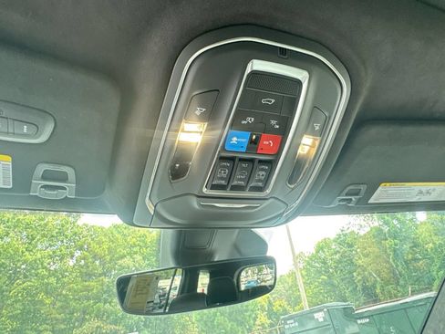 Used 2025 Jeep Grand Cherokee L Summit AWD/4WD image 19