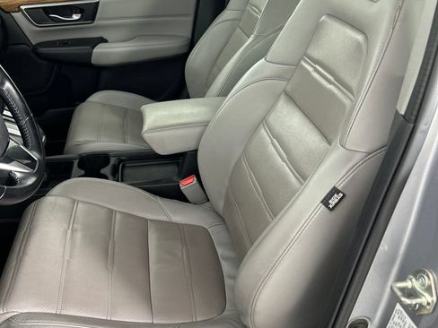 Used 2018 Honda CR-V Touring image 11