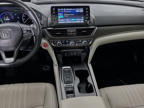 Used 2022 Honda Accord Touring image 27