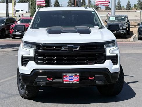 Used 2024 Chevrolet Silverado 1500 LT Trail Boss w/ Convenience Package II AWD/4WD image 3