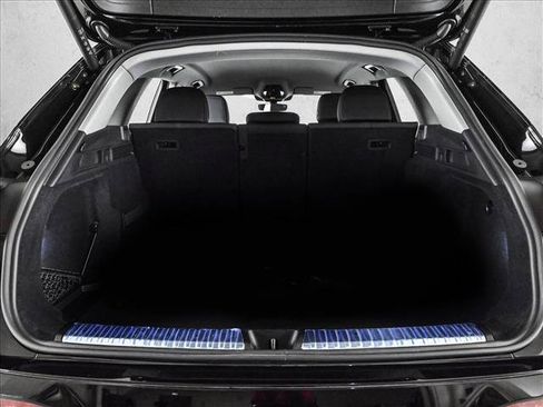 Certified 2025 Audi Q5 Premium w/ Convenience Package image 6