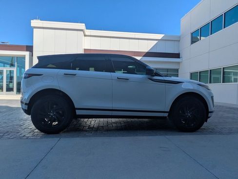 Used 2025 Land Rover Range Rover Evoque S AWD/4WD image 4