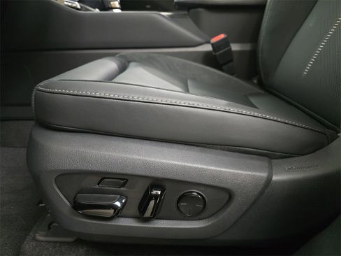 New 2026 Lexus TX 350 AWD image 32