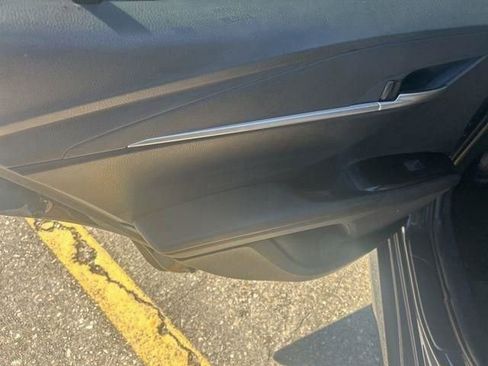 Used 2025 Toyota Camry LE image 27