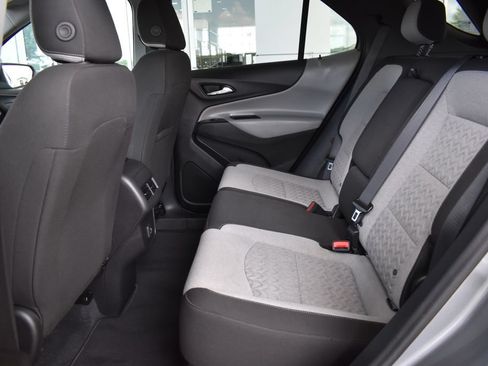 Used 2024 Chevrolet Equinox LT FWD image 15
