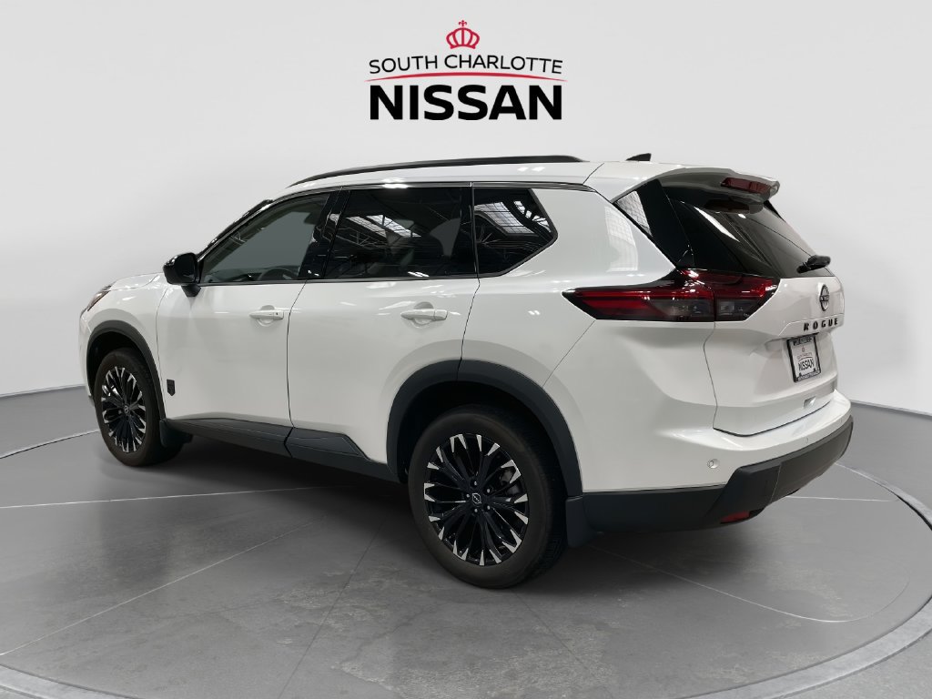 Used 2026 Nissan Rogue Dark Armor FWD image 4