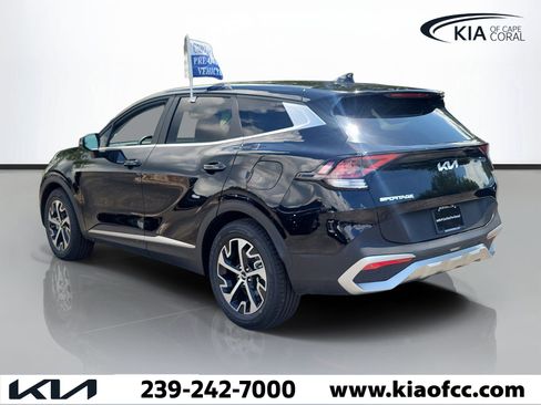 Certified 2025 Kia Sportage EX FWD image 4