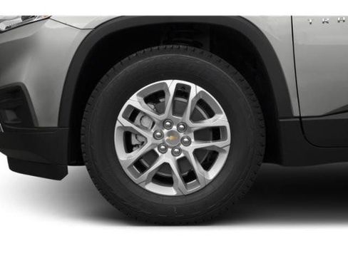 Used 2018 Chevrolet Traverse Premier w/ Driver Confidence II Package FWD image 48