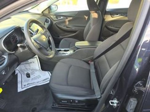 Used 2023 Chevrolet Malibu LT w/ Driver Confidence Package FWD image 8