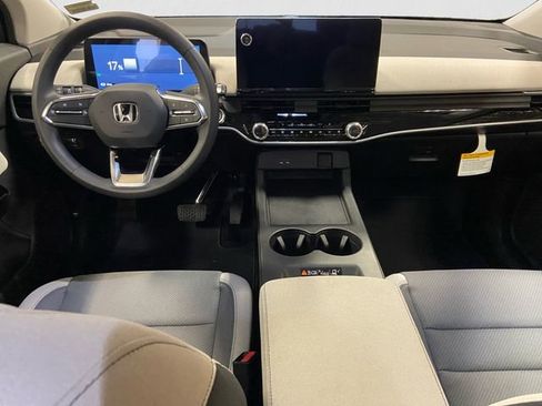 New 2025 Honda Prologue EX image 11