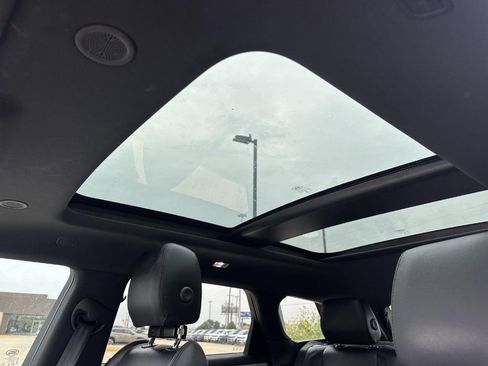 Used 2023 Land Rover Range Rover Evoque R-Dynamic S image 28