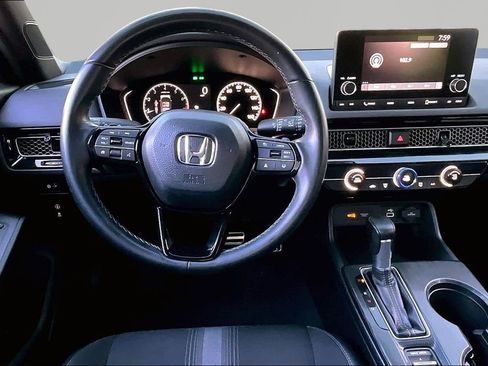 Used 2024 Honda Civic Sport image 9