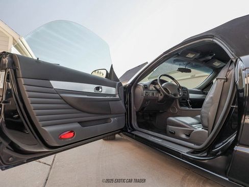Used 2002 Ford Thunderbird Deluxe image 30
