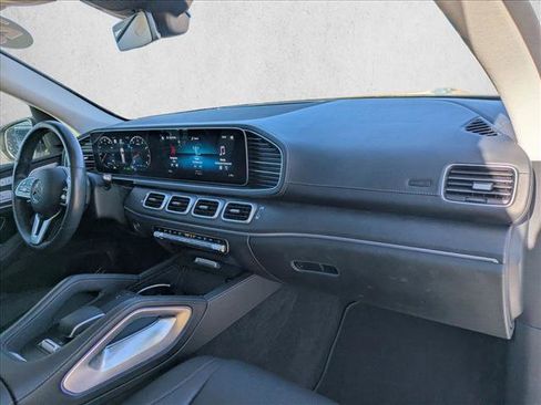 Used 2023 Mercedes-Benz GLS 450 4MATIC image 19