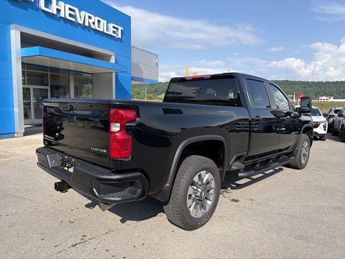 New 2026 Chevrolet Silverado 2500 Custom w/ Custom Convenience Package AWD/4WD image 4