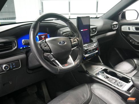 Certified 2022 Ford Explorer ST w/ Equipment Group 401A image 9