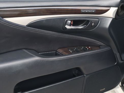 Used 2013 Lexus LS 460 L w/ Preferred Accessory Package image 16