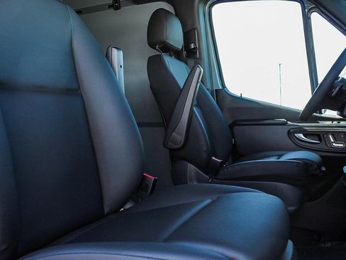 Used 2024 Mercedes-Benz Sprinter 144 Cargo image 28