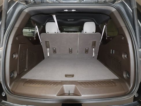 Certified 2023 GMC Yukon XL SLT image 25