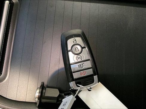 Used 2025 Ford Expedition Platinum AWD/4WD image 12