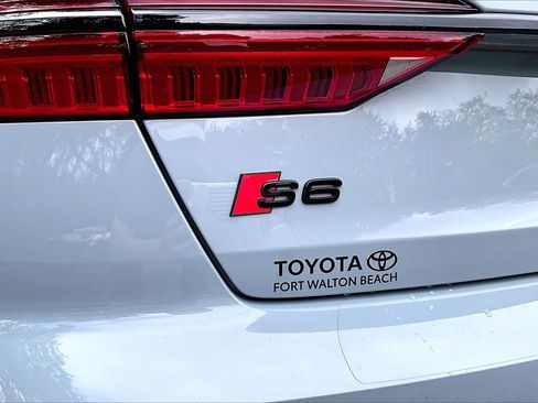 Used 2023 Audi S6 Prestige w/ Prestige Package image 21