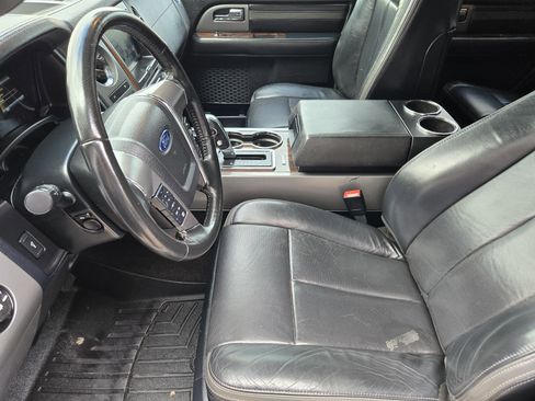 Used 2015 Ford Expedition Platinum image 9