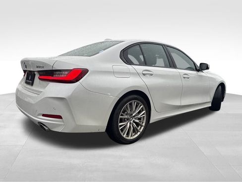 Used 2023 BMW 330i Sedan image 10