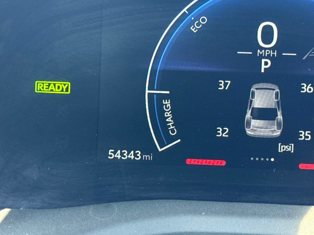 Used 2025 Toyota Camry LE FWD image 20