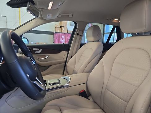 Certified 2021 Mercedes-Benz GLC 300 4MATIC image 17