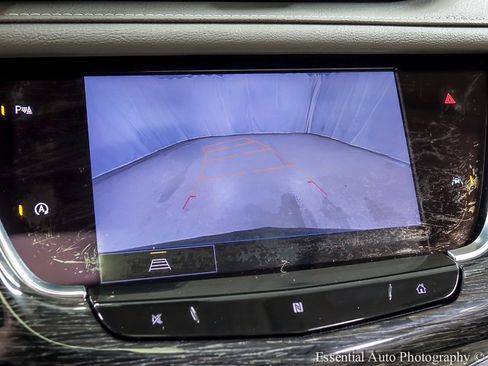 Used 2021 Cadillac XT6 Premium Luxury image 17