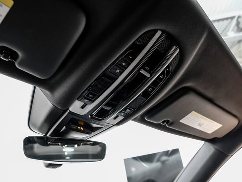 Used 2021 Porsche Cayenne Coupe image 28