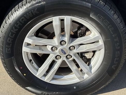 Used 2022 Ford Explorer XLT RWD image 10