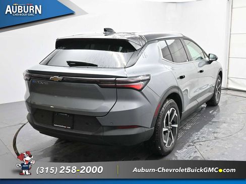 New 2026 Chevrolet Equinox EV LT image 4