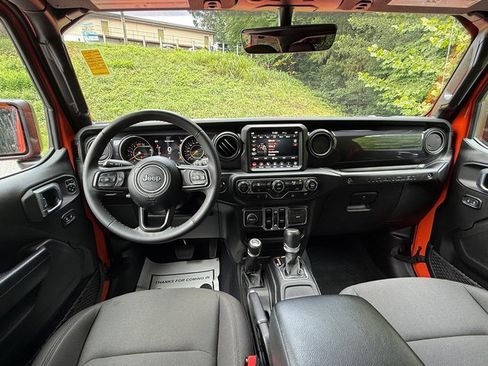 Used 2023 Jeep Wrangler Unlimited Sport AWD/4WD image 10
