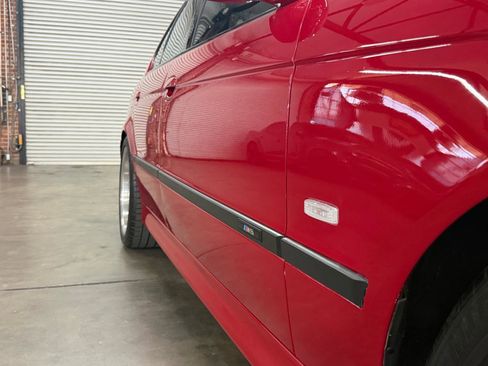 Used 2003 BMW M5 RWD image 13