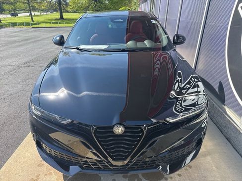 New 2026 Alfa Romeo Tonale w/ Quick Order Package 23H Volce AWD/4WD image 5