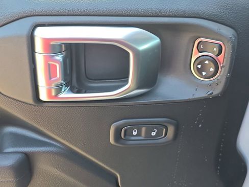 New 2026 Jeep Wrangler Unlimited Rubicon w/ Safety Group image 19