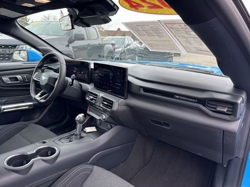 Used 2024 Ford Mustang EcoBoost image 22
