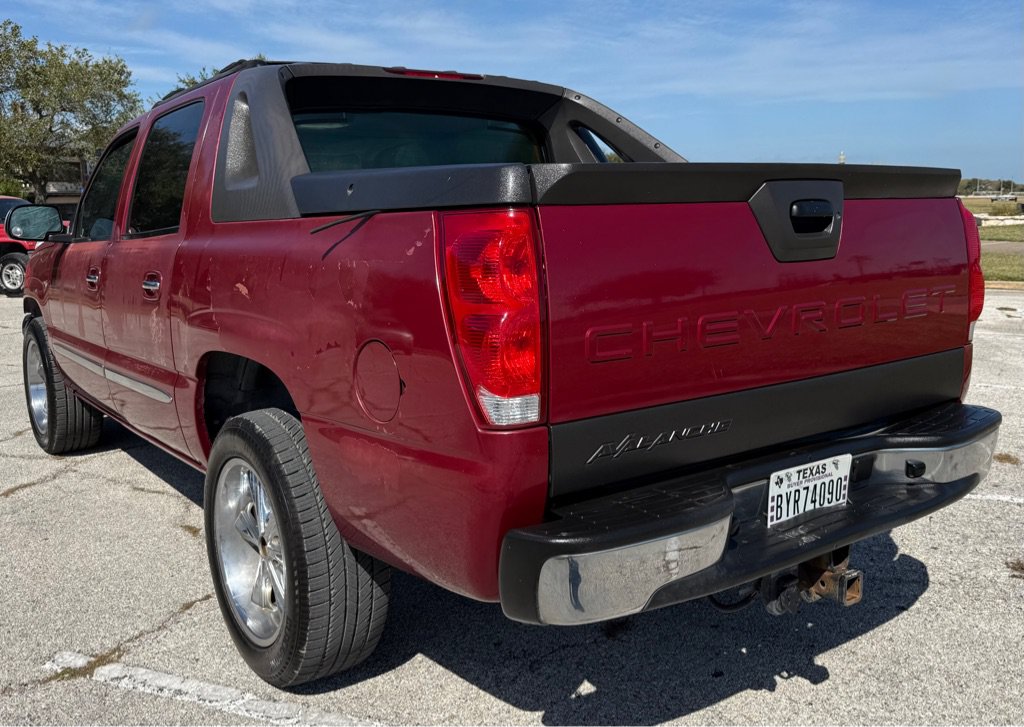 Used 2004 Chevrolet Avalanche 2WD image 7