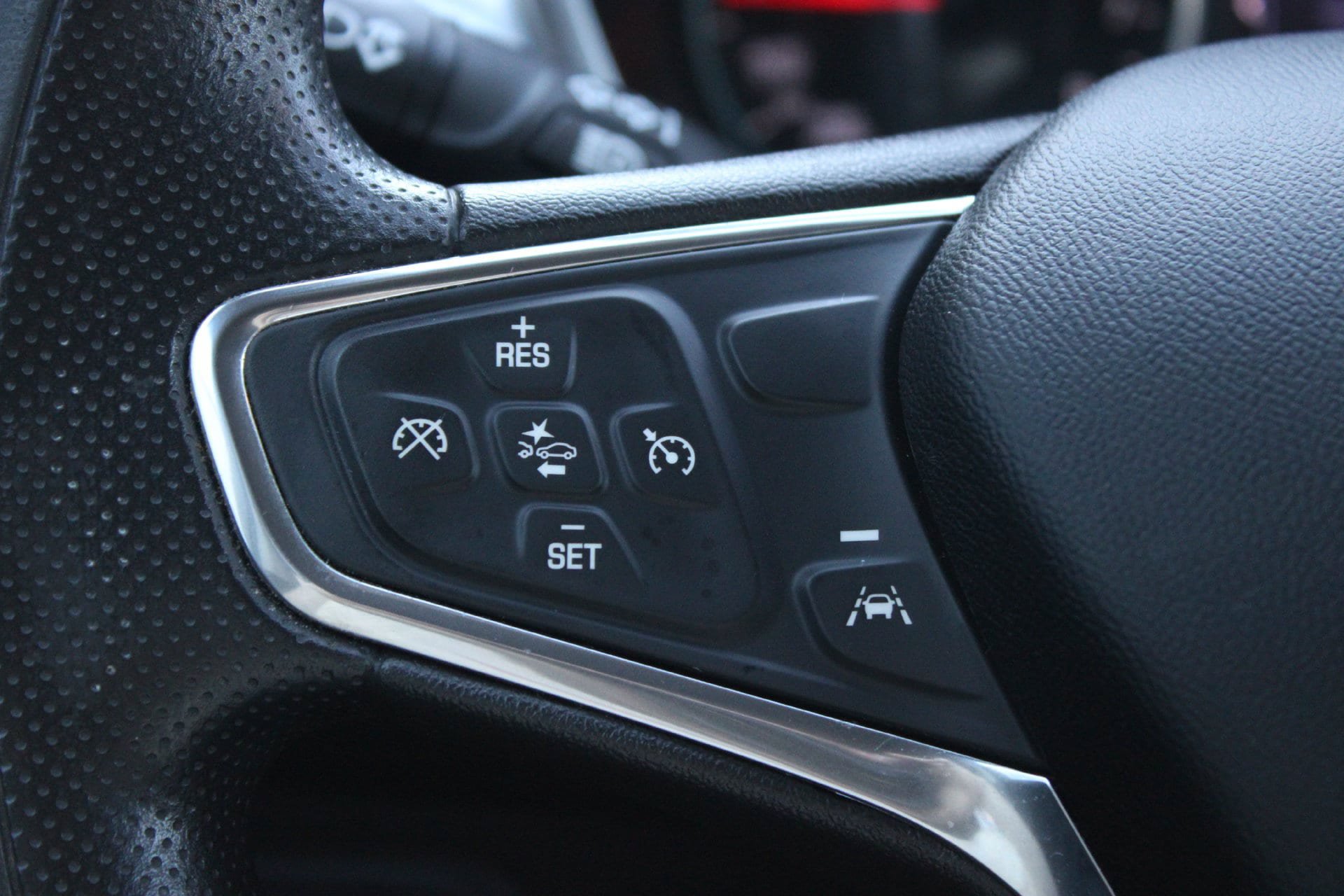 Used 2021 Chevrolet Equinox LT FWD image 27