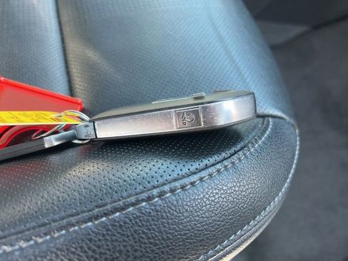 Certified 2023 Kia Telluride EX w/ EX Captain's Chair Package image 45