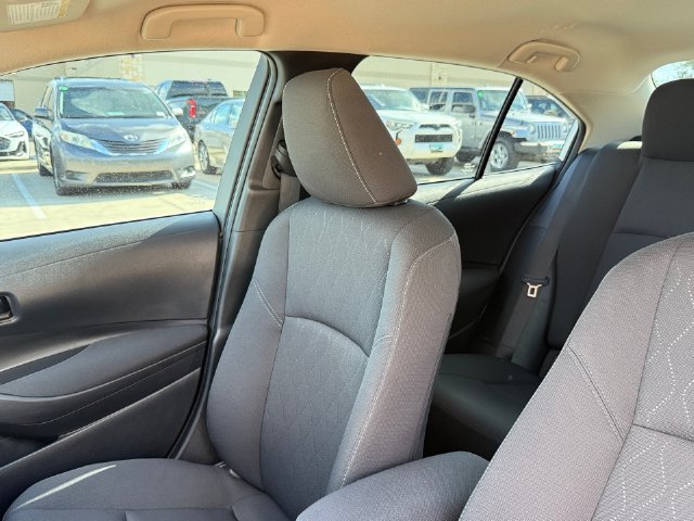 Used 2024 Toyota Corolla LE FWD image 11