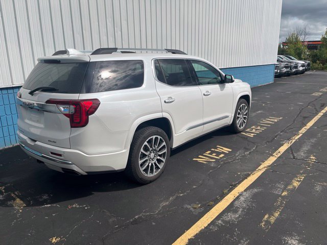 Used 2022 GMC Acadia Denali w/ Denali Ultimate Package AWD/4WD image 3