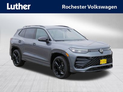 New 2025 Volkswagen Tiguan SE R-Line