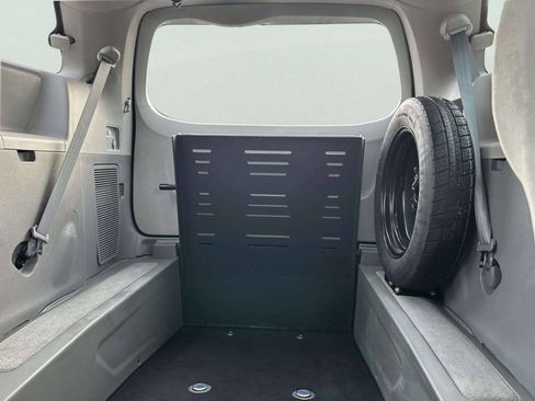 Used 2014 Toyota Sienna L FWD image 13